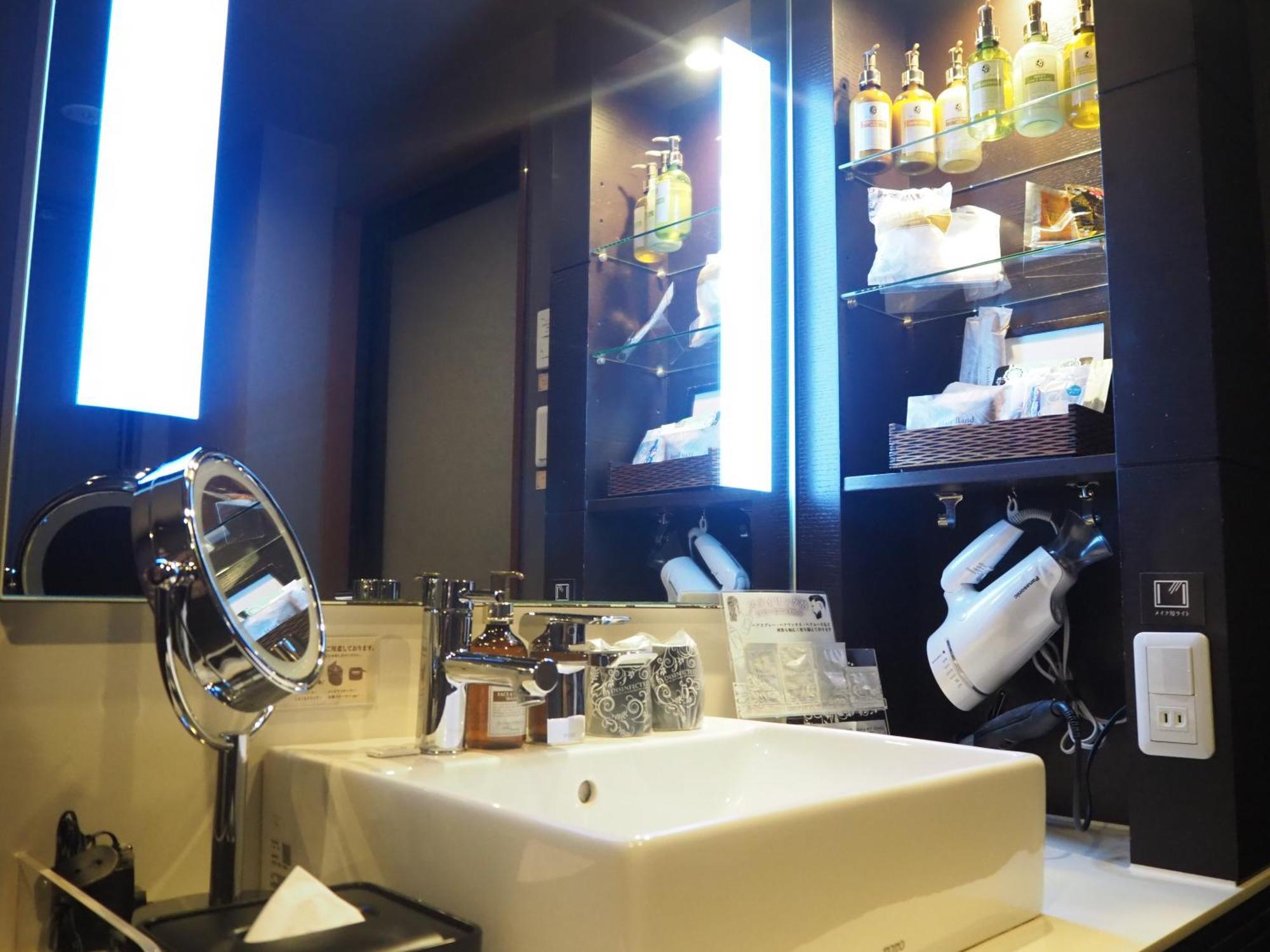 难波道顿堀瓦里安度假酒店（仅限成人） 3* 大阪